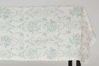 Скатерть в подарочной упаковке Secret De Maison Saint-Michel (Сен-Мишель) (150см х 150см) фото Скатерть в подарочной упаковке Secret De Maison Saint-Michel (Сен-Мишель) (150см х 150см)